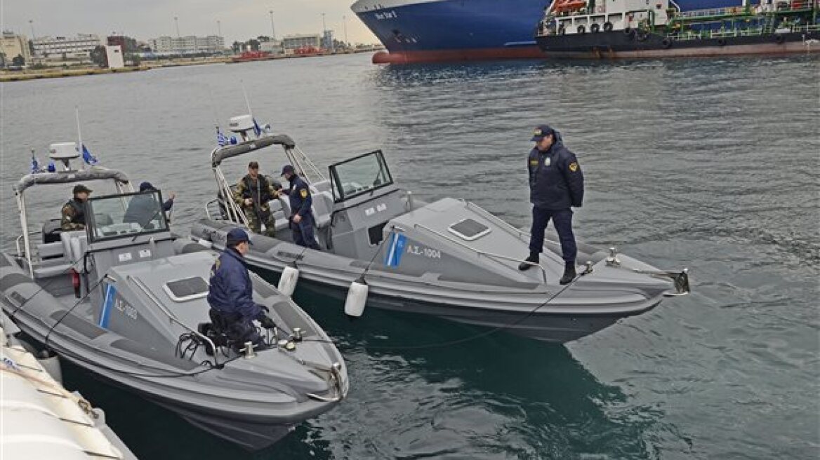Εκλογική αποζημίωση για τους λιμενικούς διεκδικεί το υπουργείο Ναυτιλίας