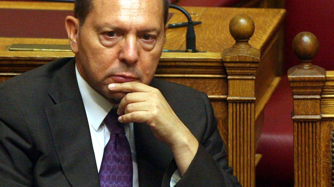 Στουρνάρας: «Δεν φεύγω, εγώ θα διαπραγματευτώ τη λύση του χρέους»