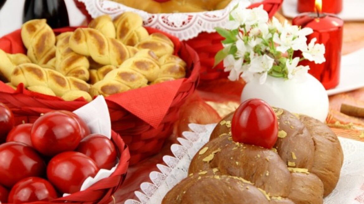 Πάσχα: Να επιλέξω κουλούρια ή τσουρέκι;