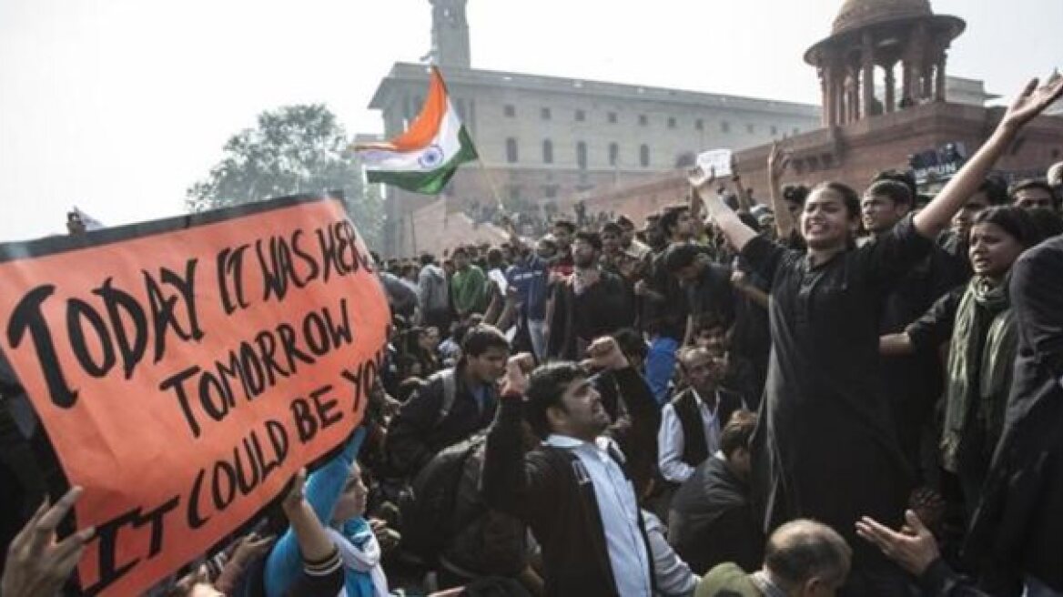 Ινδία: Στην κρεμάλα και οι βιαστές και οι βιασμένες!