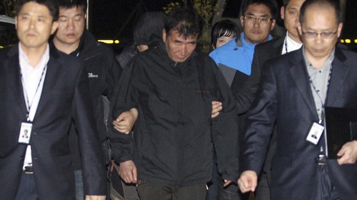 Νότια Κορέα: Συνελήφθη ο καπετάνιος του μοιραίου πλοίου (φωτό)