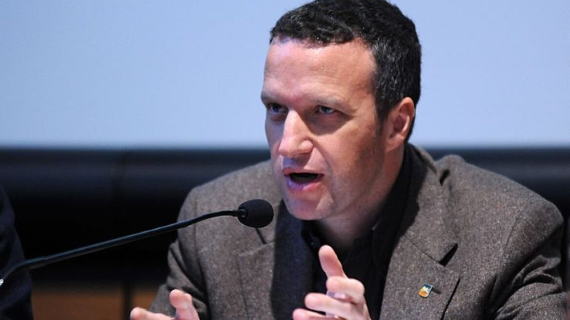 Δήμαρχος Βερόνας: 500 ευρώ πρόστιμο σε όποιον δίνει φαγητό σε άστεγους!