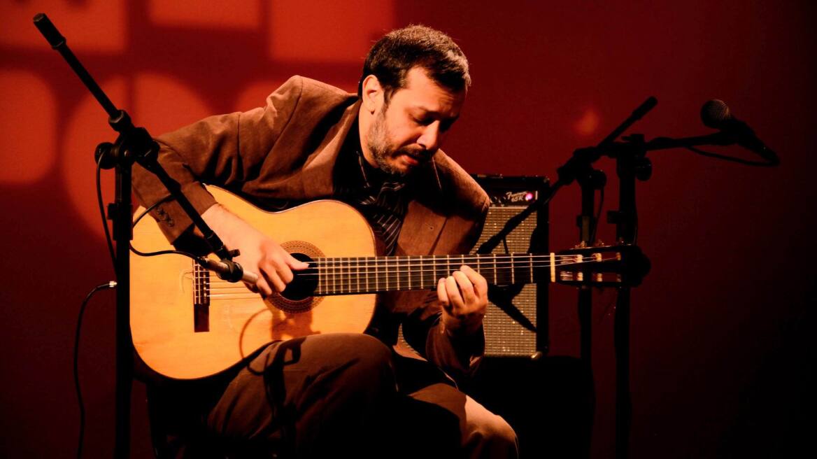 Ο Βραζιλιάνος κιθαρίστας Gabriel Improta τον Μάιο στην Αθήνα