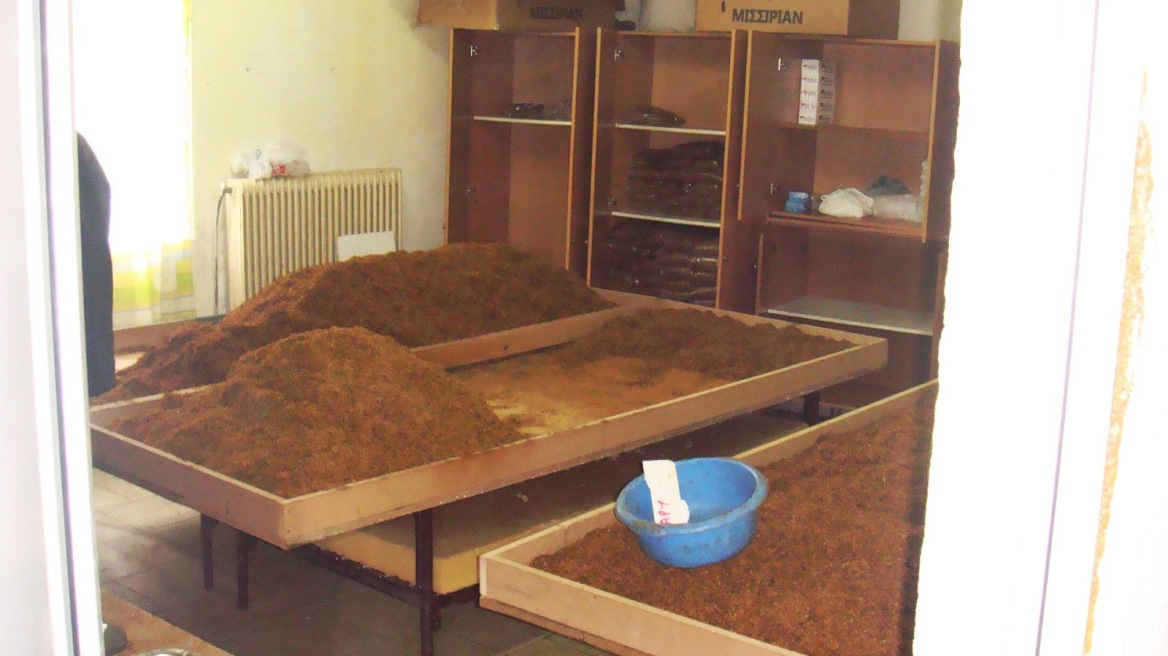 Κόρινθος: Τρεις συλλήψεις για 60 κιλά λαθραίου καπνού