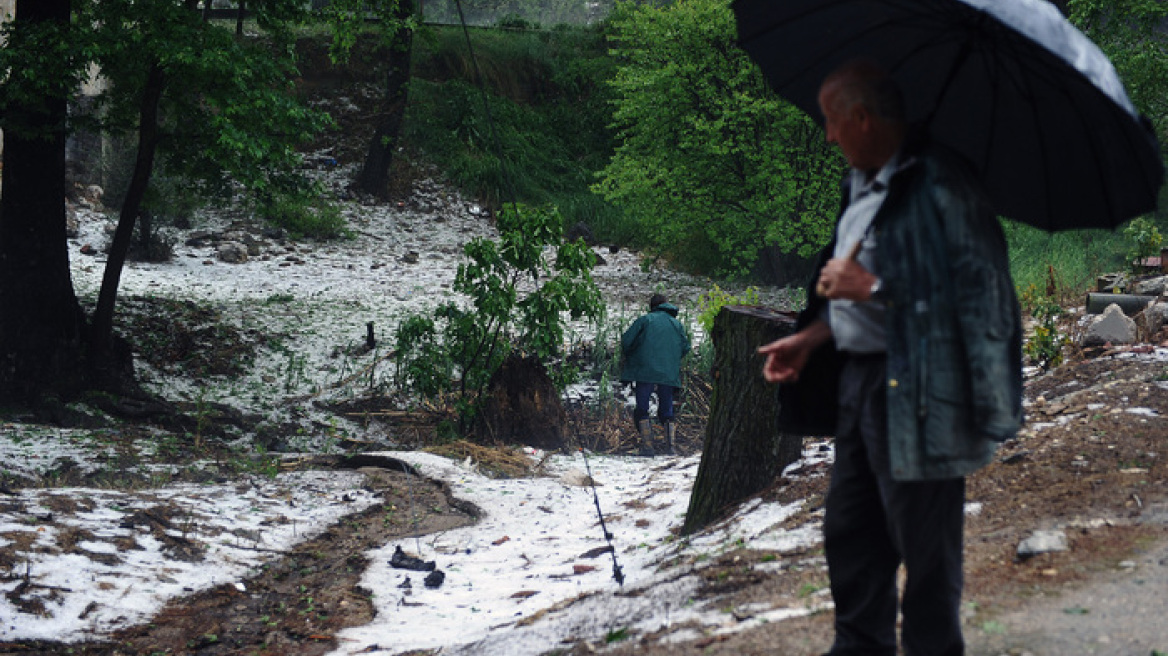 Ζημιές από το χαλάζι σε Πελοπόννησο και Στερεά Ελλάδα - Δείτε βίντεο