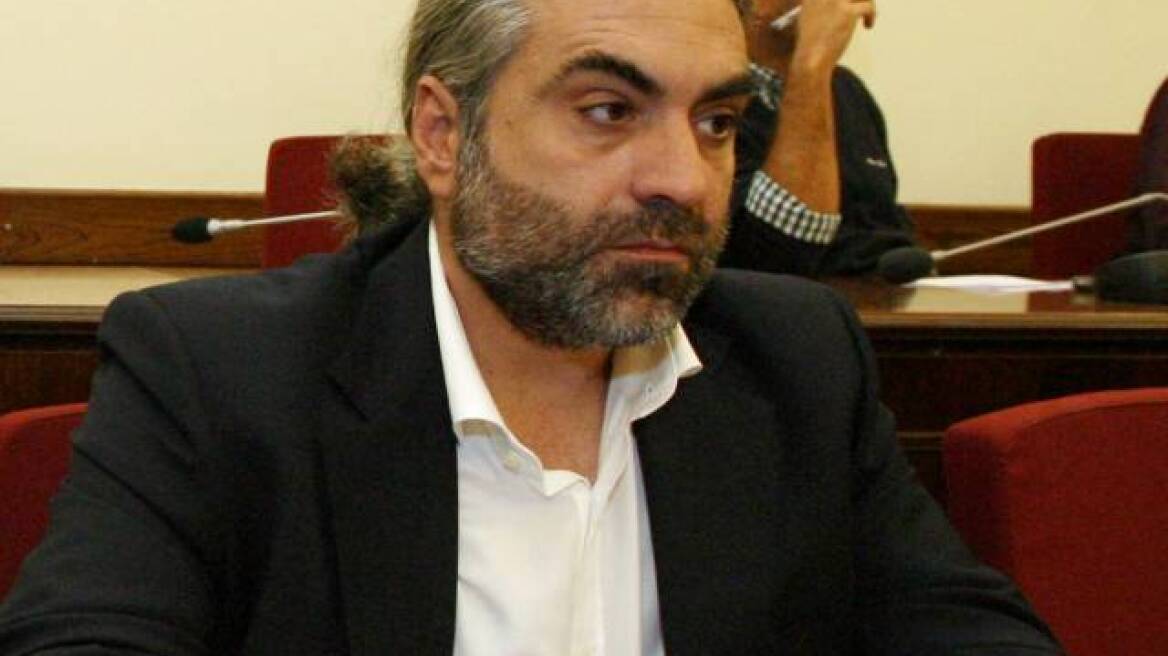 Βουλή: Μυρίζει... μπαρούτι ανάμεσα σε ΧΑ και Χρυσοβαλάντη Αλεξόπουλο