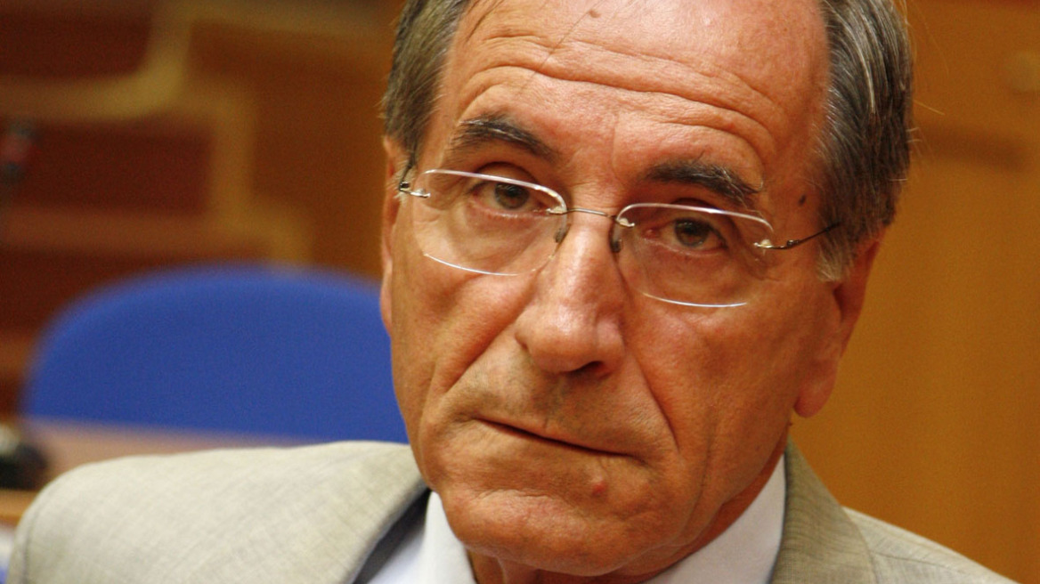 32 εγκλήματα με τη ματιά του ρεπόρτερ  