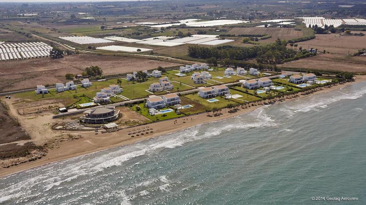 Πετάξτε πάνω από τις ελληνικές ακτές 