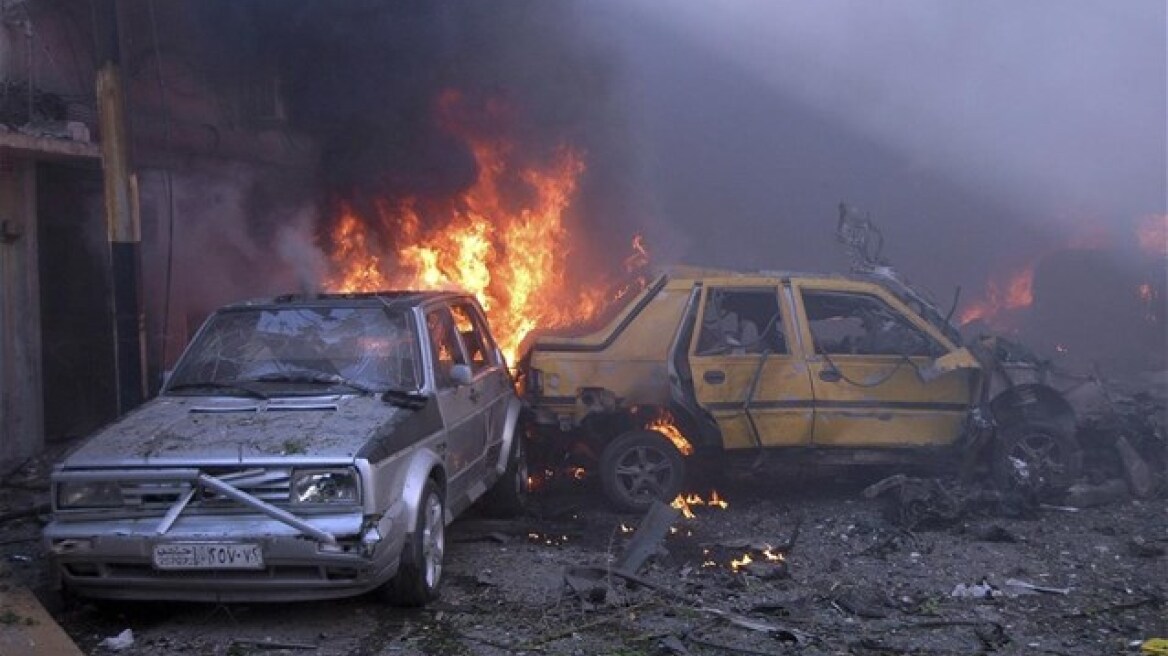 Συρία: Τουλάχιστον 100 οι νεκροί από τη βομβιστική επίθεση στη Χομς