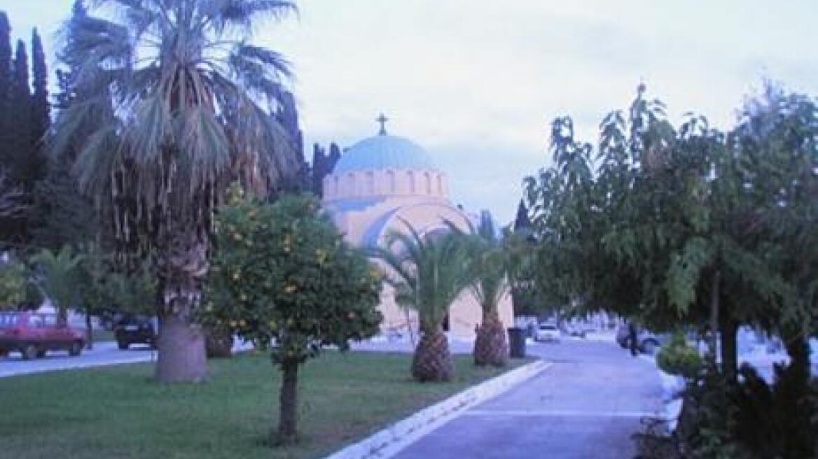 Πάτρα: Ιερόσυλοι διέρρηξαν για έκτη φορά το ναό του νεκροταφείου