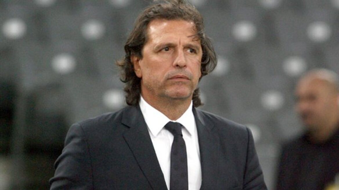 Και ο Τάσος Μητρόπουλος παράτησε τον Μιχαλολιάκο στον Πειραιά