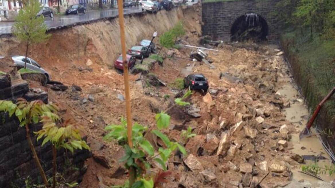 Απίστευτο βίντεο: Δείτε πώς κατέρρευσε ο δρόμος στη Βαλτιμόρη