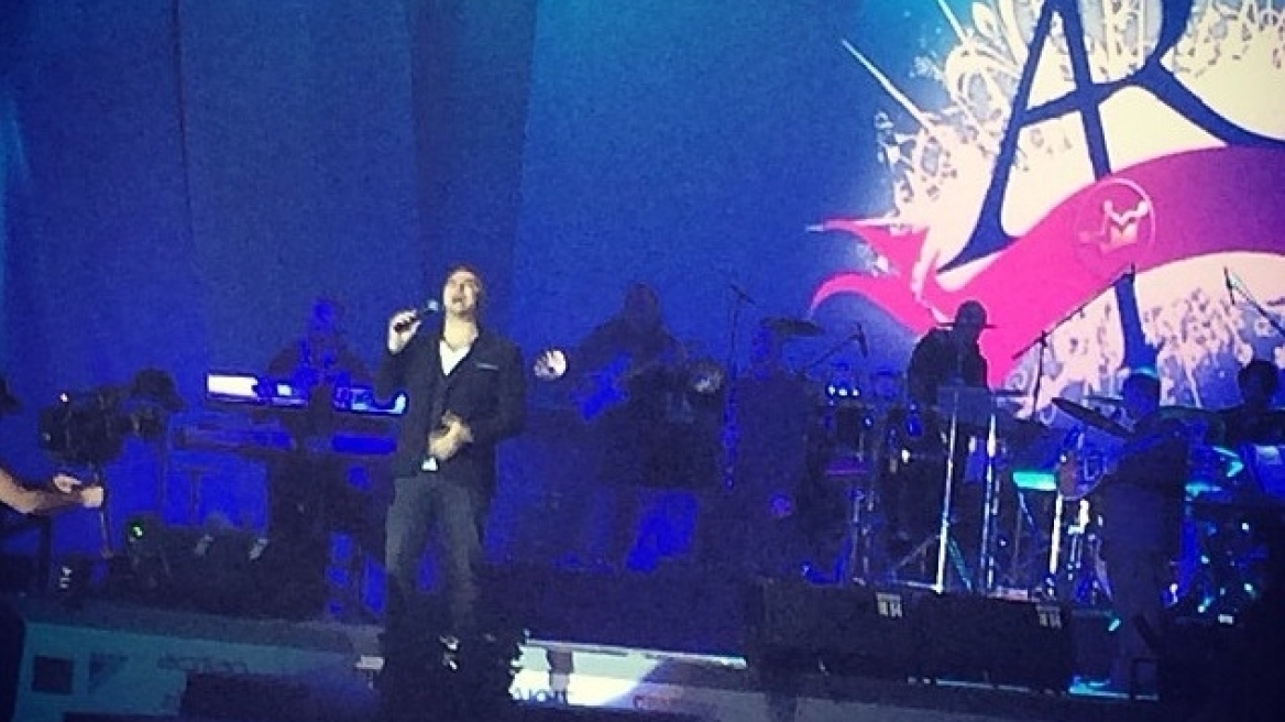 Η αστυνομία διέκοψε συναυλία του Αντώνη Ρέμου