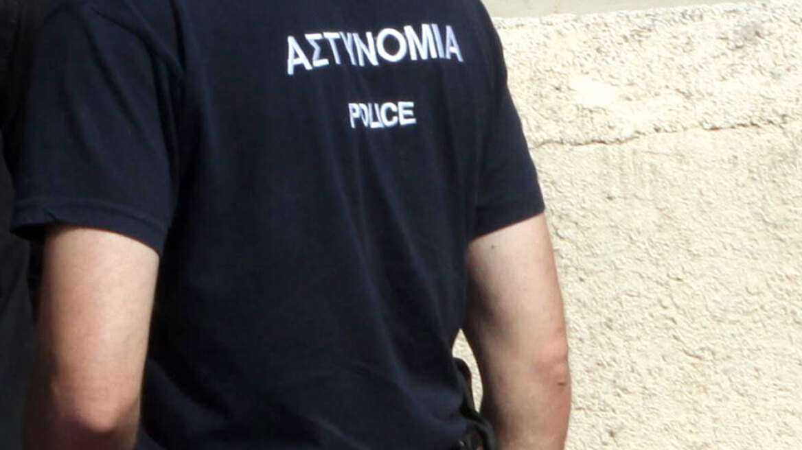 Συνελήφθη αρχιφύλακας που ζητούσε... μίζα για να «σβήσει» κλήση