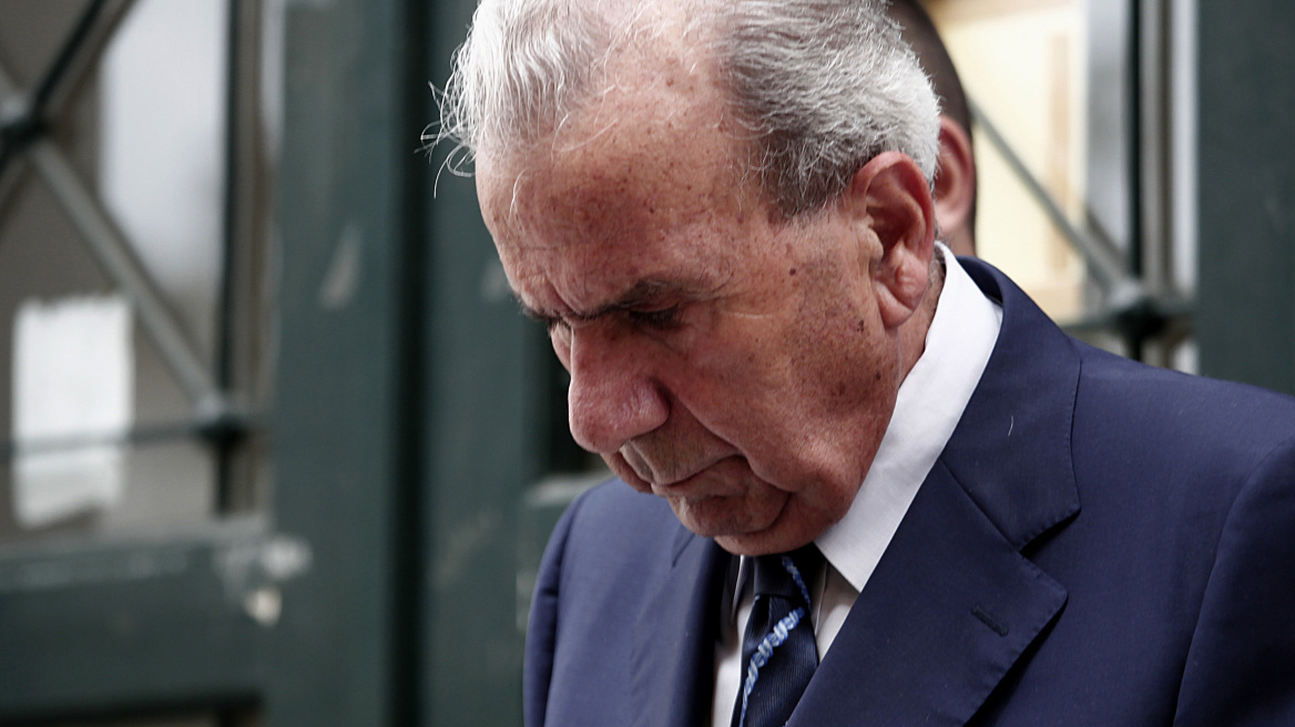 Για τις 12 Μαΐου διεκόπη η δίκη για τις μίζες με κατηγορούμενο τον Ντ. Μιχαηλίδη