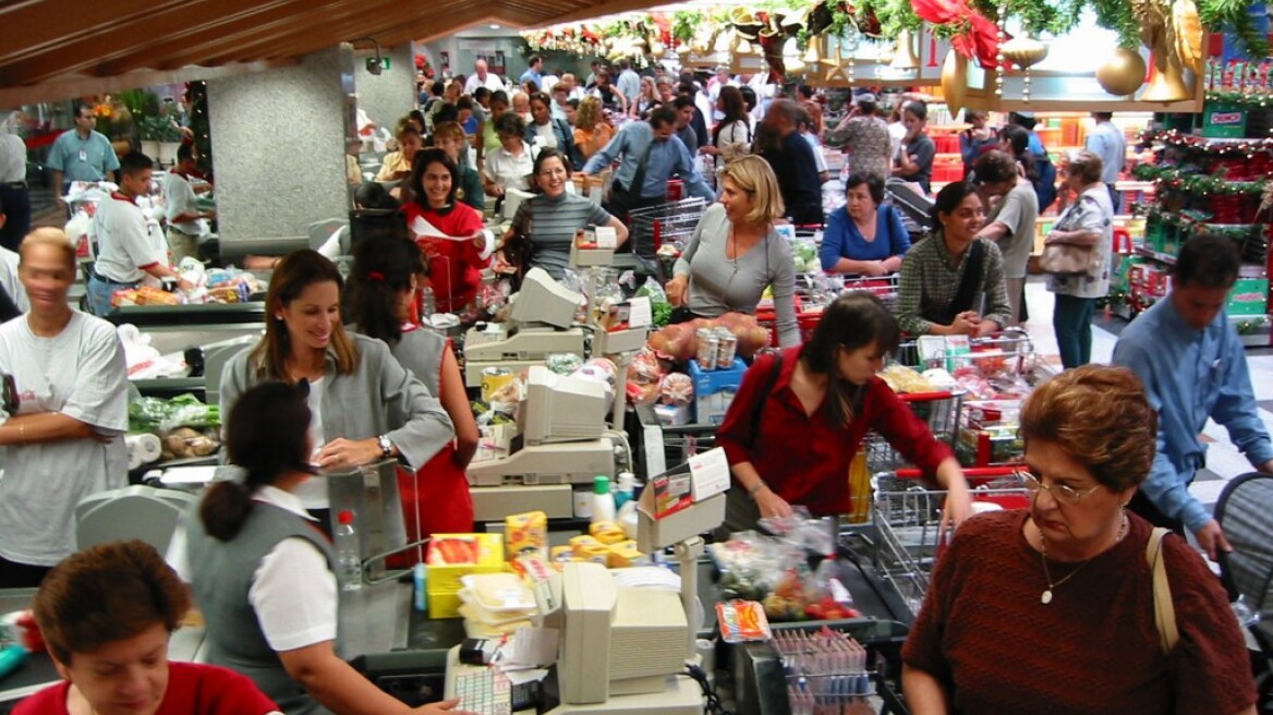 Βενεζουέλα: Ο Μαδούρο αυξάνει ακόμα 30% τον κατώτατο μισθό
