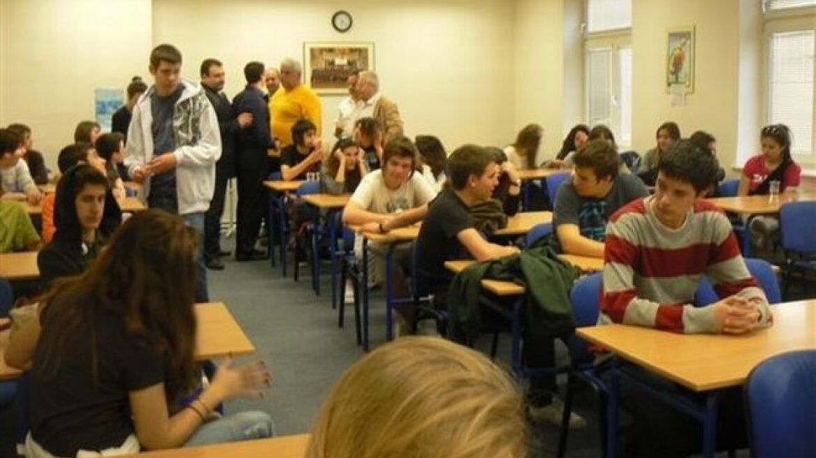 Το πρόγραμμα των προαγωγικών και απολυτήριων εξετάσεων σε Γυμνάσια και Λύκεια 