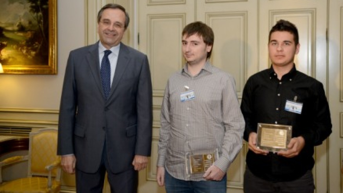 Με αριστούχους μαθητές συναντήθηκε ο Αντώνης Σαμαράς