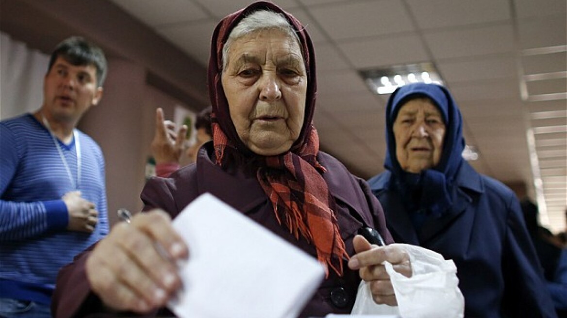 Ανατολική Ουκρανία: Αναγνωρίζει τα δημοψηφίσματα η Μόσχα