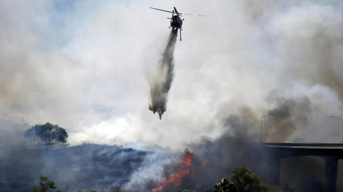 Μεγάλη πυρκαγιά στο Σαν Ντιέγκο - Εκκενώθηκαν 20.000 σπίτια
