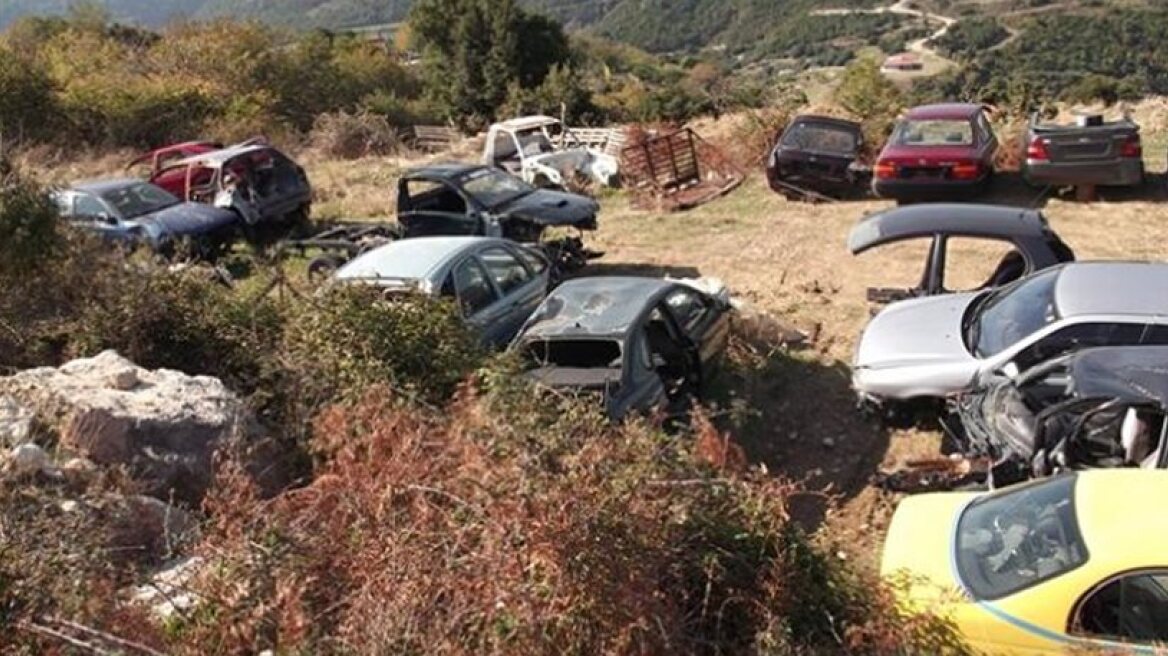 Σπείρα έκλεβε οχήματα και τα τεμάχιζε στα Γιαννιτσά