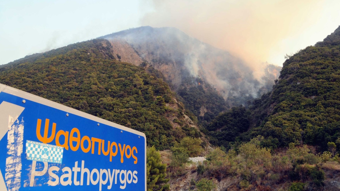 Πάτρα: Άνοιξε την πόρτα στον δολοφόνο της; Tα σενάρια που εξετάζει η ΕΛΑΣ για τη δολοφονία της 86χρονης 