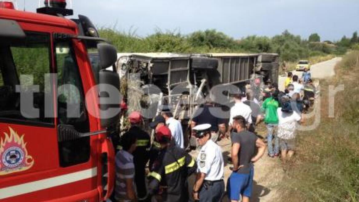 Πάτρα: Λεωφορείο του ΚΤΕΛ έπεσε σε παράδρομο - Στους 21 οι τραυματίες 