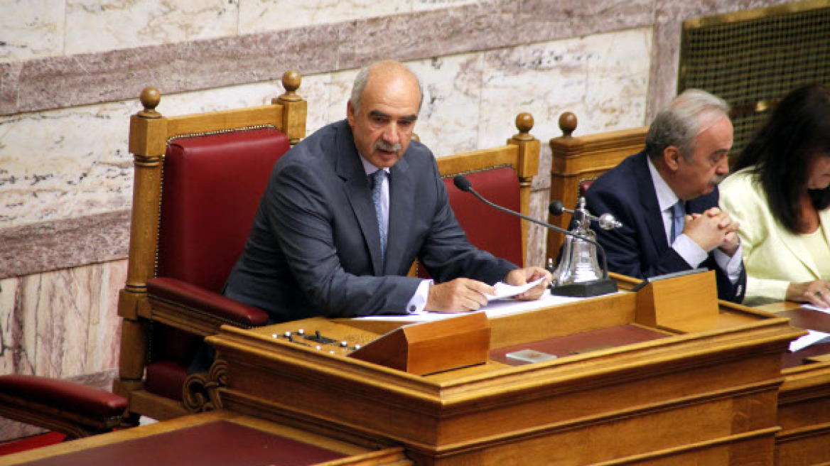 Ο φόβος του ανασχηματισμού «έστειλε» τους υπουργούς στη Βουλή