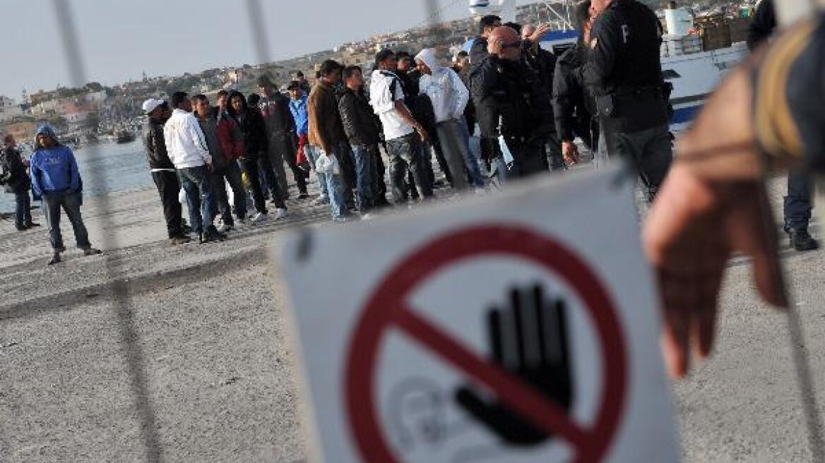  Περίπου 2.800 μετανάστες μέσα σε ένα 24ωρο στην Σικελία