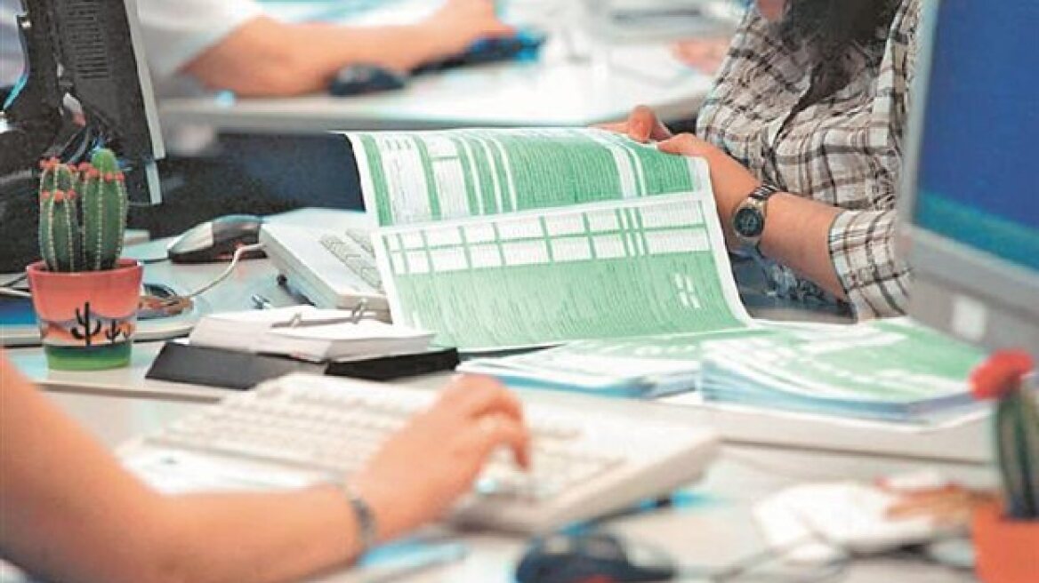 Έχουν υποβληθεί 1,3 εκατ. φορολογικές δηλώσεις - Στα 971 ευρώ ο μέσος φόρος