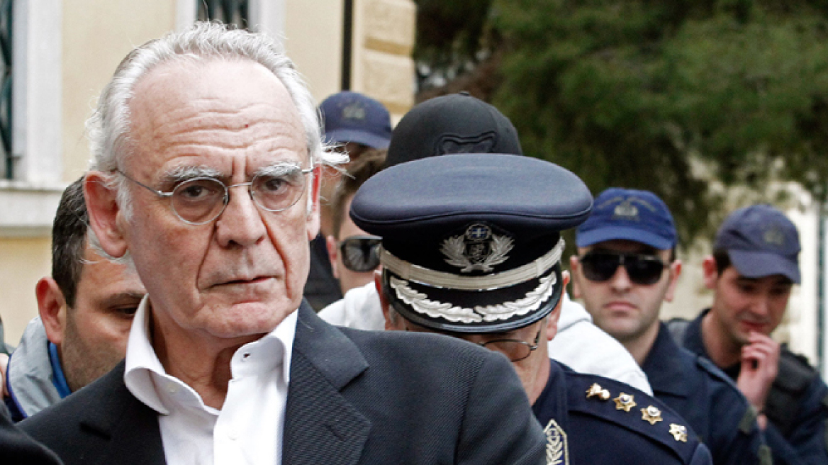 Mε έναν Ρουμάνο και έναν Αλβανό στο κελί ο Άκης 