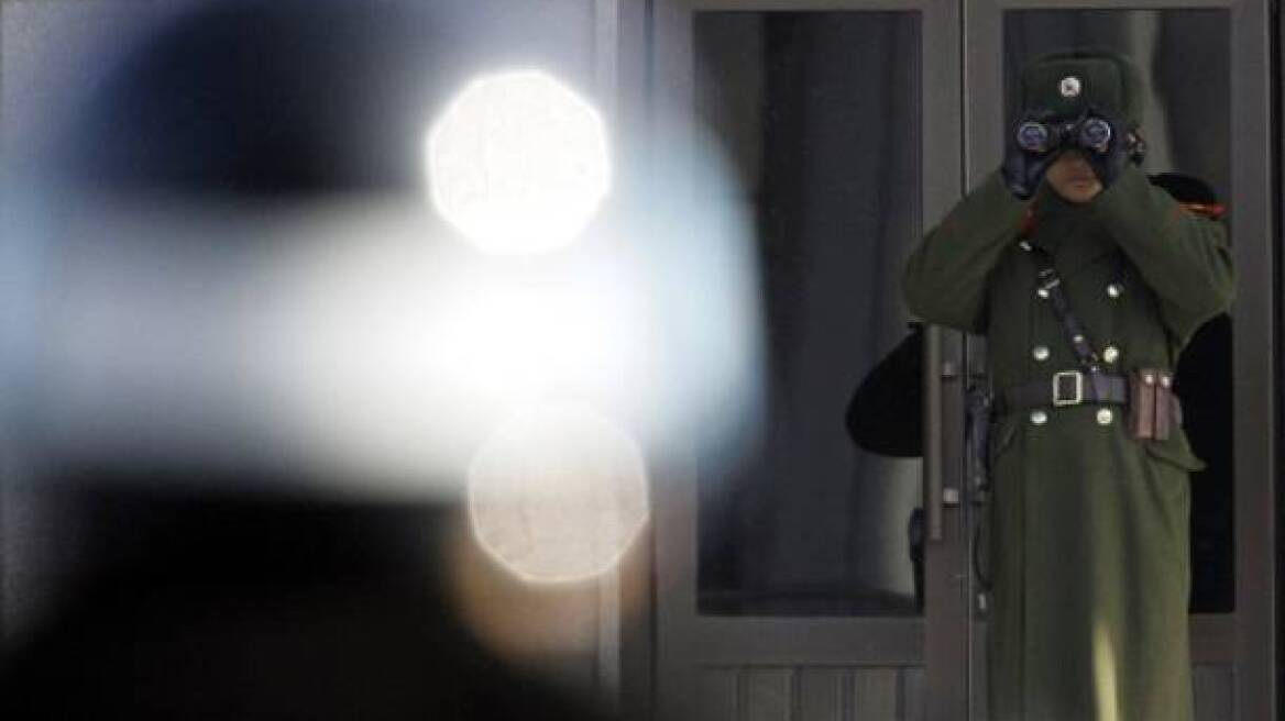 Β. Κορέα: Κρατoύν και ανακρίνουν Αμερικανό τουρίστα
