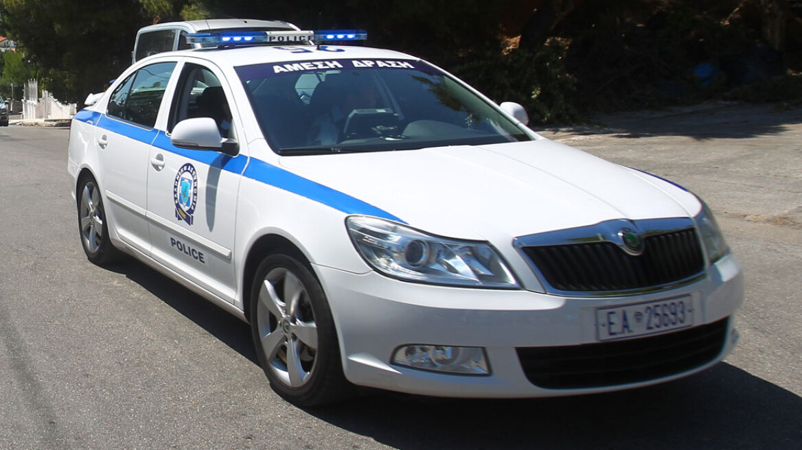 Σάμος: «Κυνηγός» μετάλλου άρπαξε ακόμα και σιδερένιο κρεβάτι