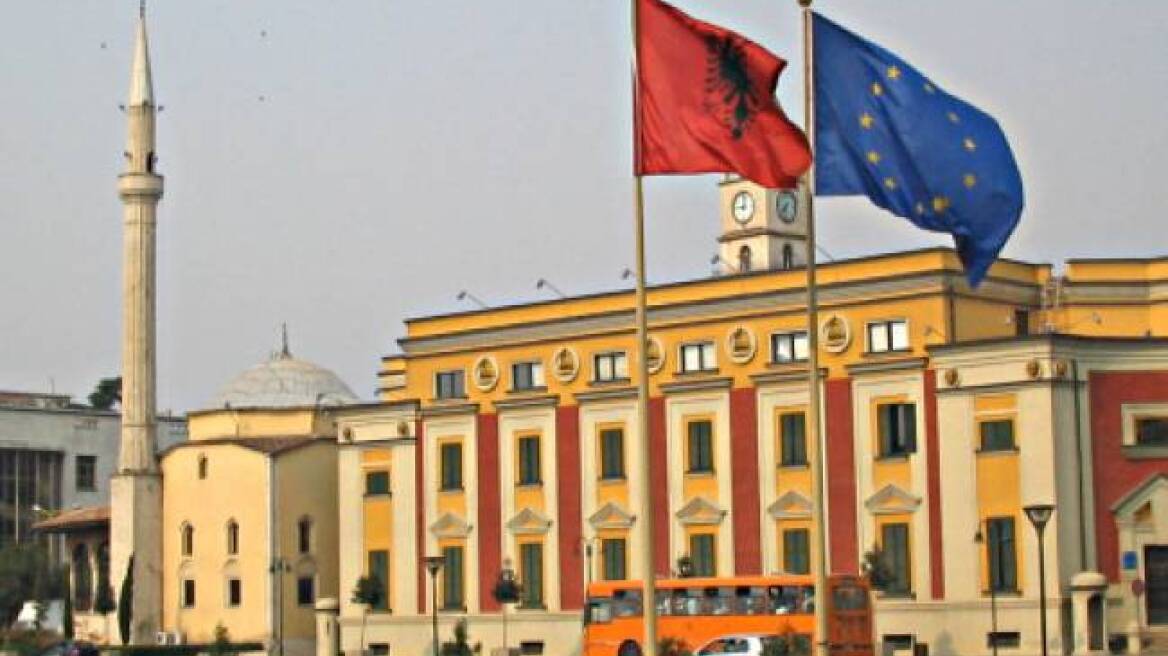 Η Πράγα θέλει να «μπλοκάρει» την υποψηφιότητα της Αλβανίας για την ΕΕ