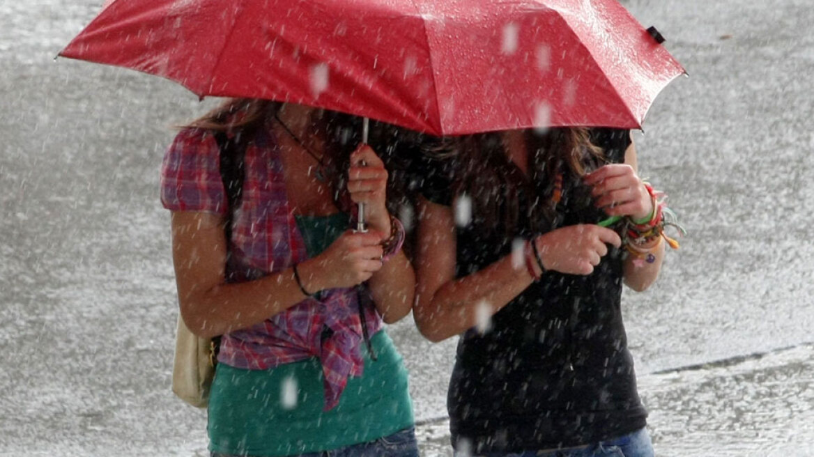 Βροχές και καταιγίδες και στην Αττική