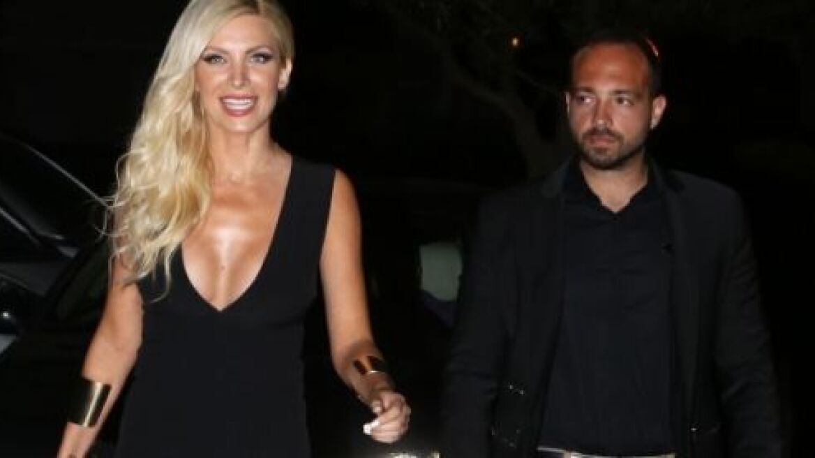 Το αβυσσαλέο ντεκολτέ της Κατερίνας Καινούργιου