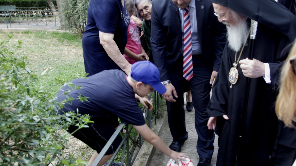 Ο Οικουμενικός Πατριάρχης έπαιξε μπάλα!