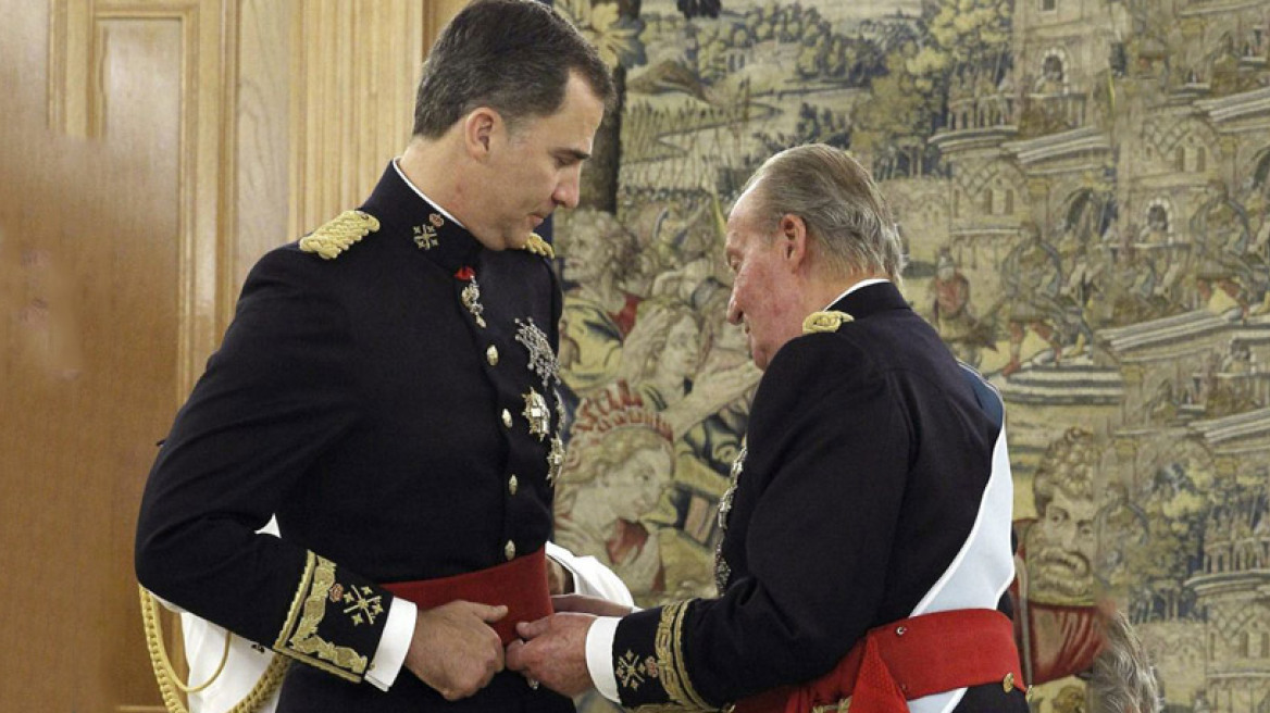 Ισπανία: Ανέλαβε την αρχηγία των ενόπλων δυνάμεων ο νέος βασιλιάς