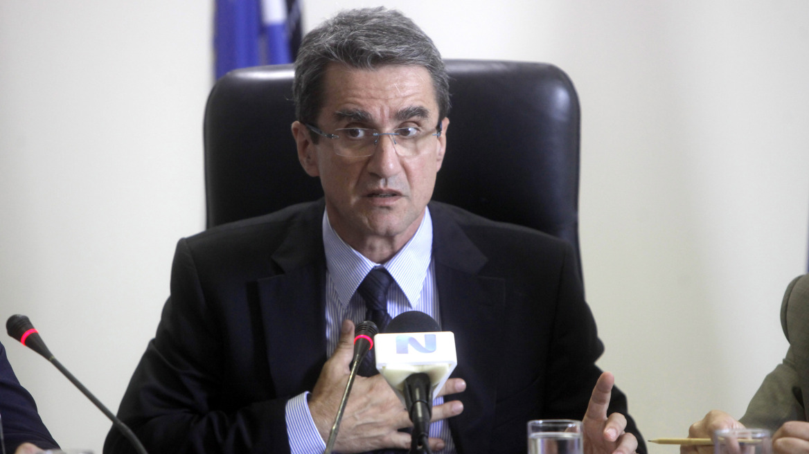 Λοβέρδος: Το θέμα των απολύσεων να τεθεί σε ηπιότερη βάση 