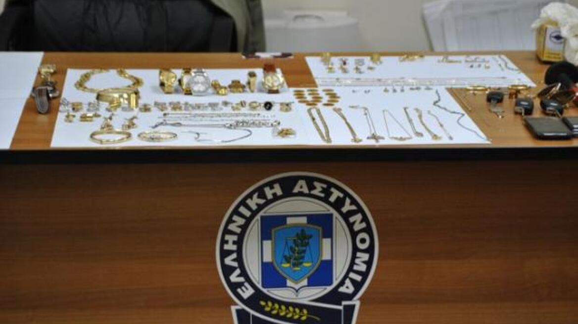 Χίος: Φυλακισμένος με άδεια ο ληστής των κοσμημάτων