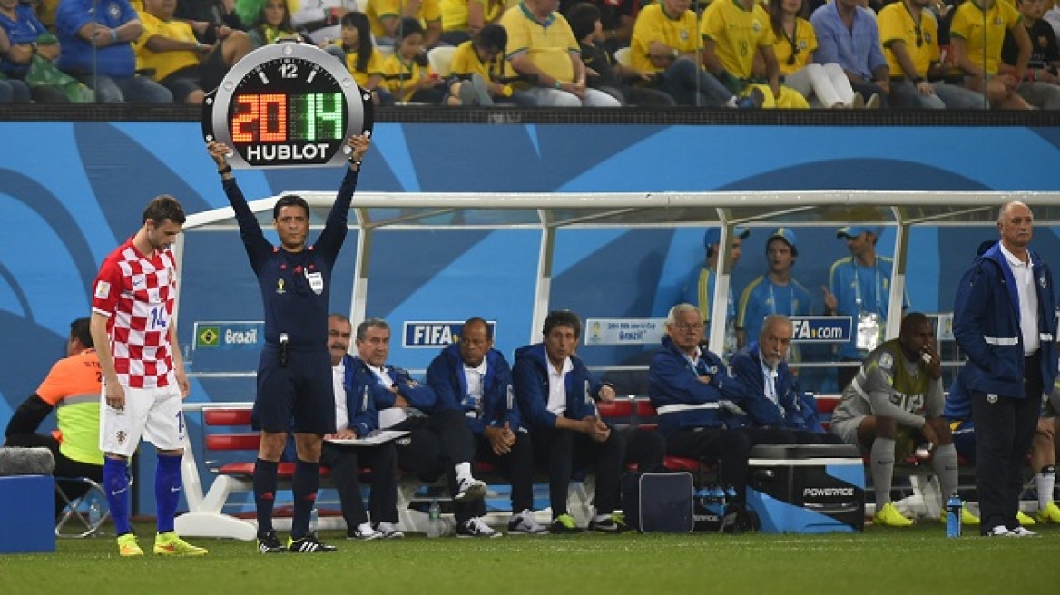 FIFA: Εξετάζει το ενδεχόμενο τέταρτης αλλαγής στα Μουντιάλ!