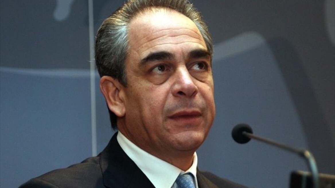 Συμφωνία Μίχαλου - κυβέρνησης για τα ληξιπρόθεσμα 