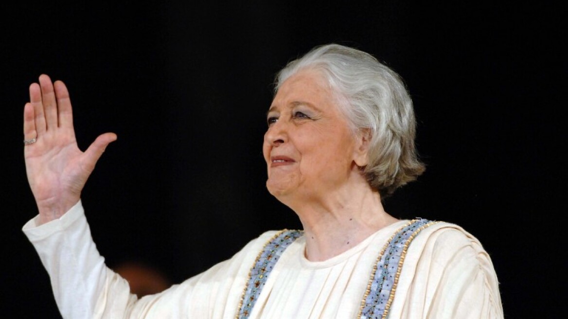 Σοβαρή αλλά υπό έλεγχο η κατάσταση της υγείας της Άννας Συνοδινού