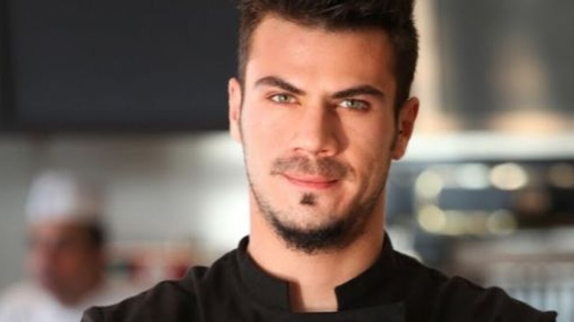 Με δύο εκπομπές στο Mega ο Άκης Πετρετζίκης