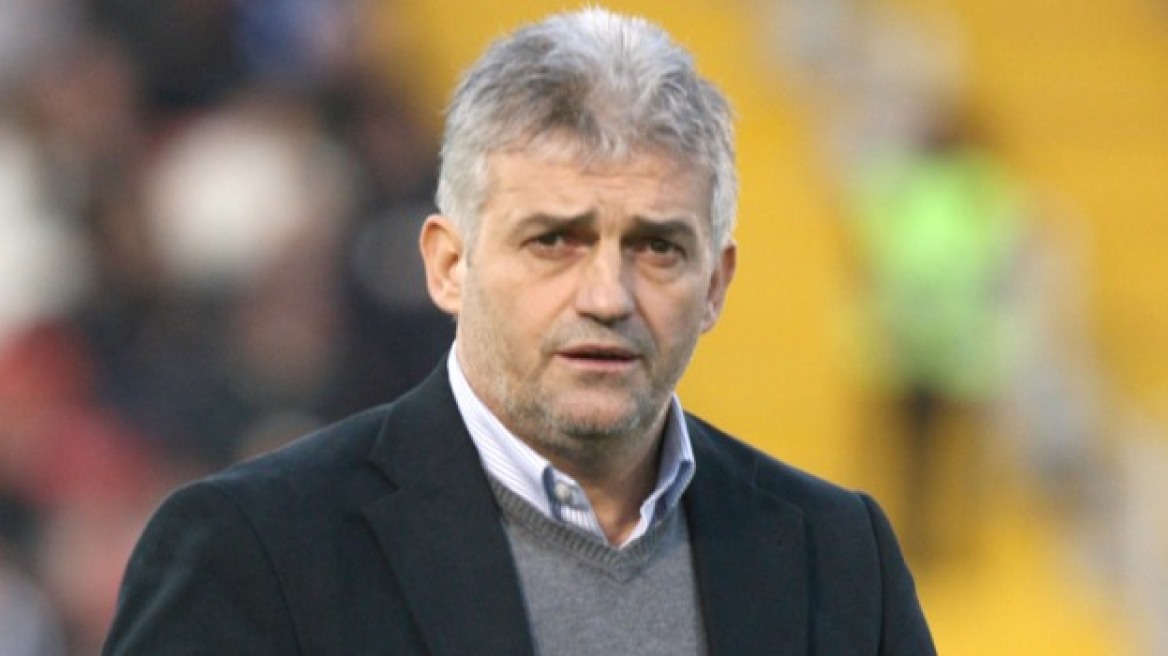 Θέλει Λίλα και Βίλα ο Τσιώλης