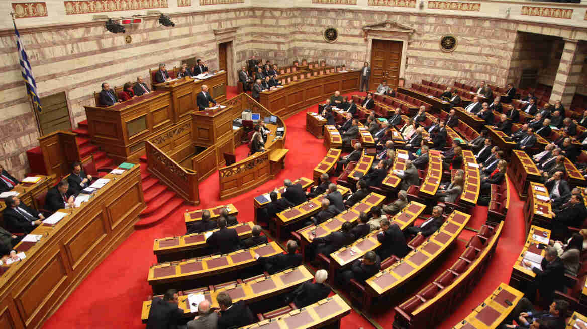 Βουλή: Απέχει η αντιπολίτευση από τη συνεδρίαση για το δημοψήφισμα 