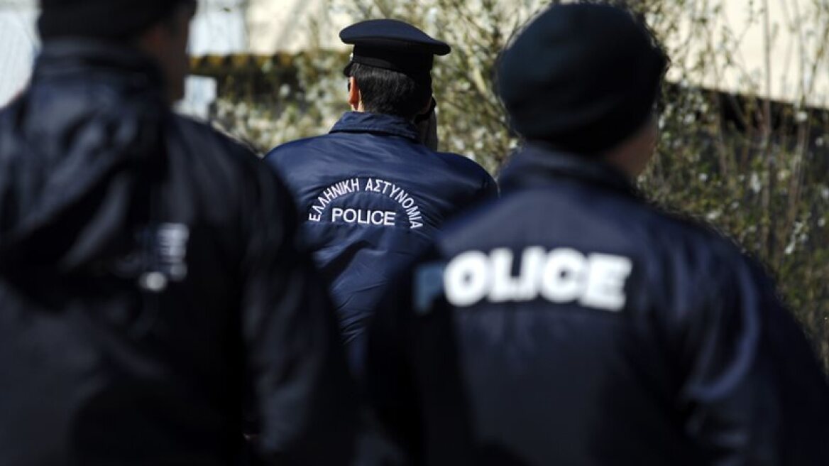 Συλλήψεις για παράνομο οπλισμό στα Χανιά