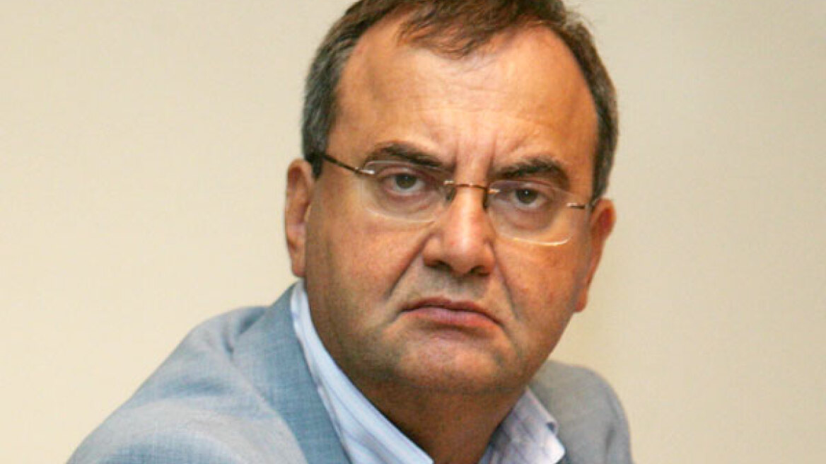 Στρατούλης: Η τρόικα θα απαιτήσει νέες μειώσεις εργοδοτικών εισφορών