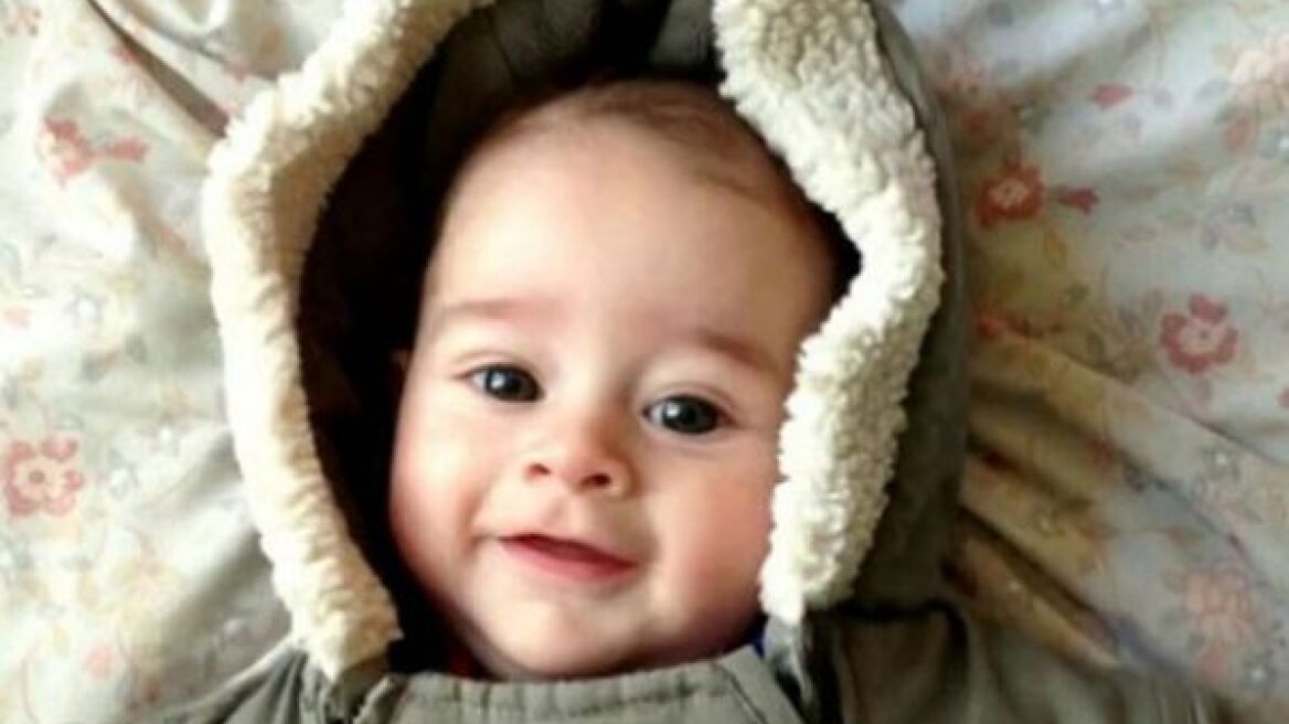 Η εξέλιξη ενός μωρού από τη γέννησή του μέχρι τα πρώτα του γενέθλια