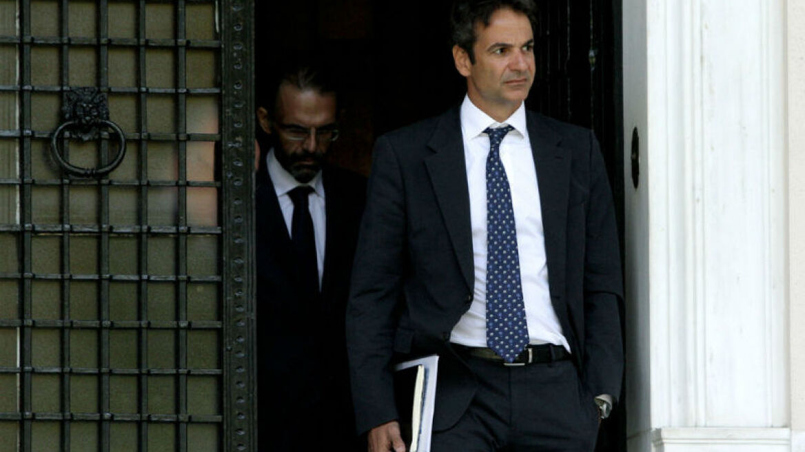 Ξεκίνησαν οι έλεγχοι των μετατροπών των συμβάσεων 50.000 δημοσίων υπαλλήλων